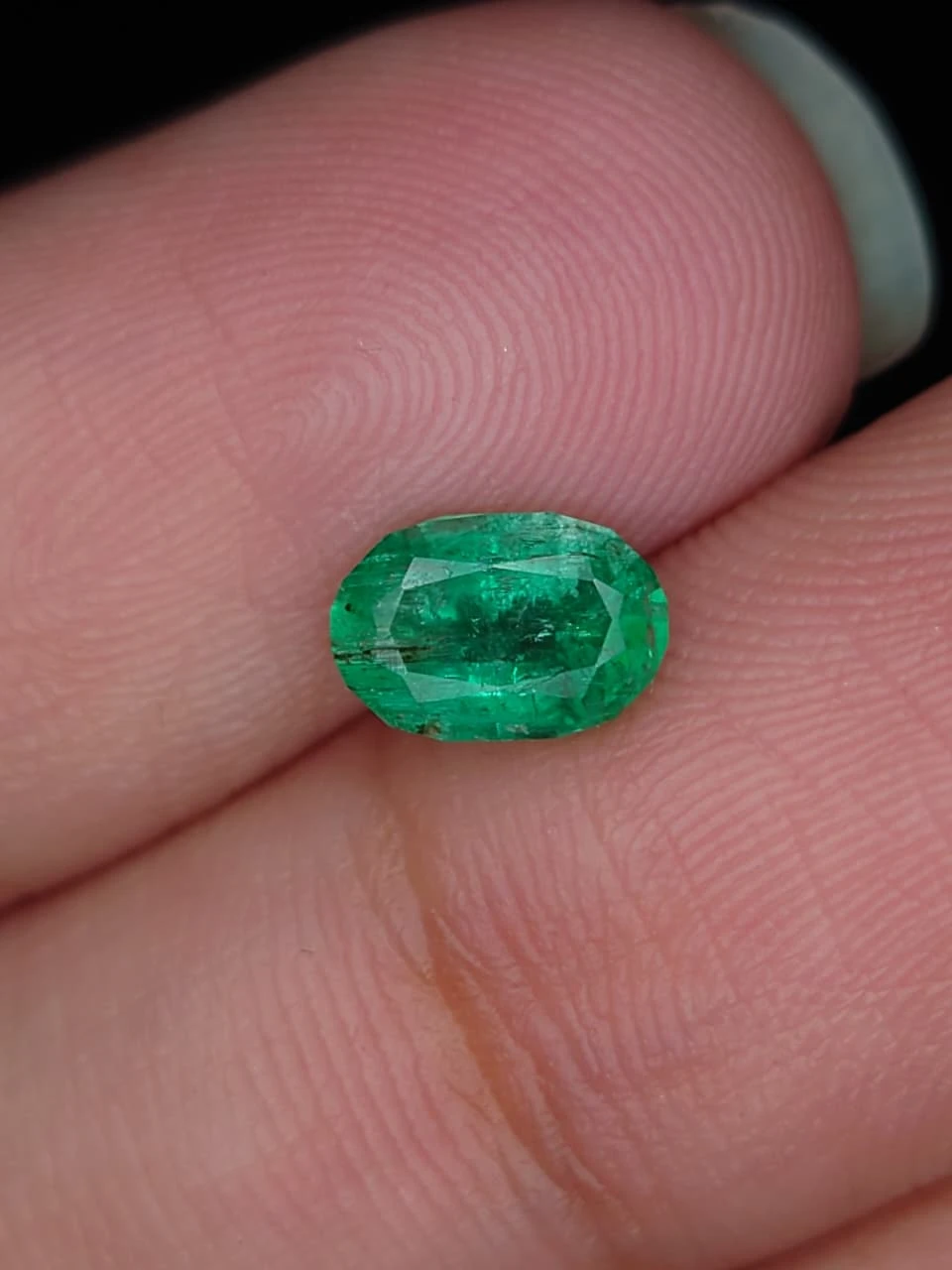 0.7ct Natural Oval Faceted Panjsher Emerald from Afghanistan — view 3